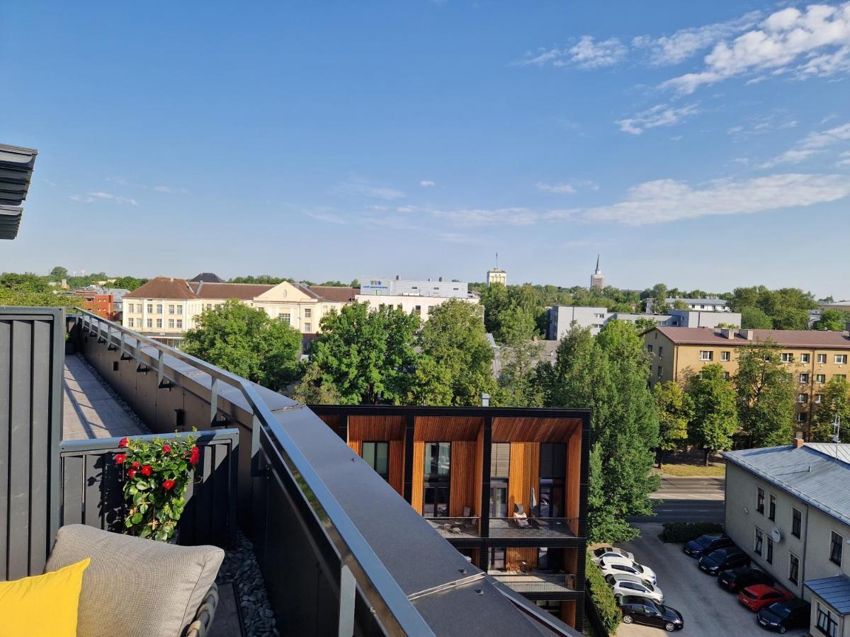 Artisa Riia Str 20A Luxury 2Br Penthouse Apartment ตาร์ตู ภายนอก รูปภาพ